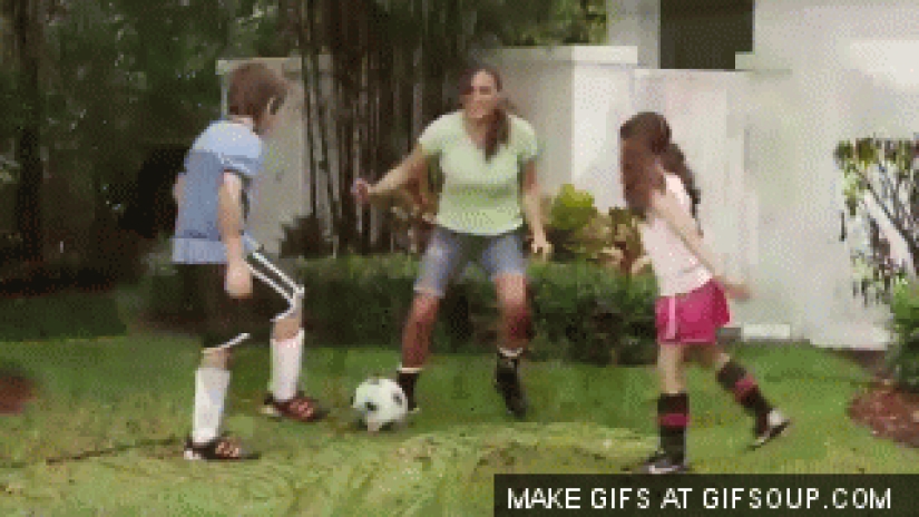 21 the most ridiculous gif about inept people from the "shop on the couch" advertisement 21 the most ridiculous gif about inept people from the "shop on the couch" advertisement