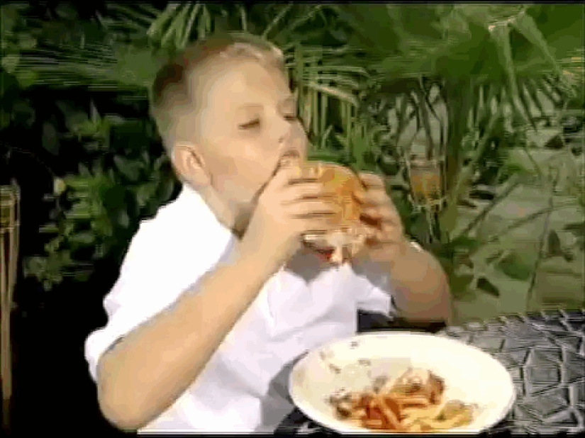 21 the most ridiculous gif about inept people from the "shop on the couch" advertisement 21 the most ridiculous gif about inept people from the "shop on the couch" advertisement