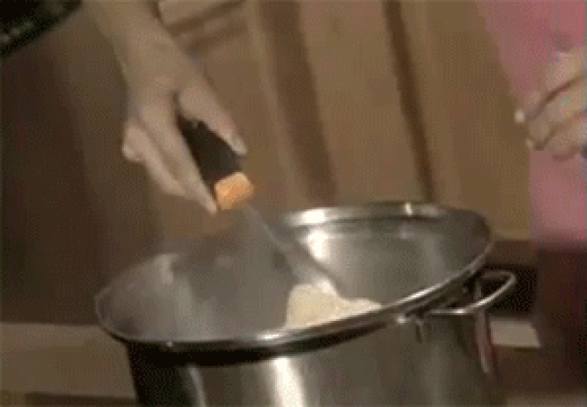 21 the most ridiculous gif about inept people from the "shop on the couch" advertisement 21 the most ridiculous gif about inept people from the "shop on the couch" advertisement