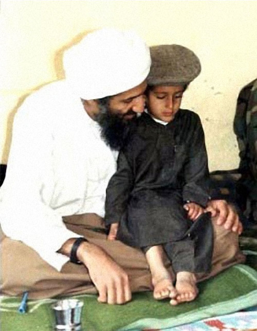 22 imágenes de la vida de Osama bin Laden y su familia
