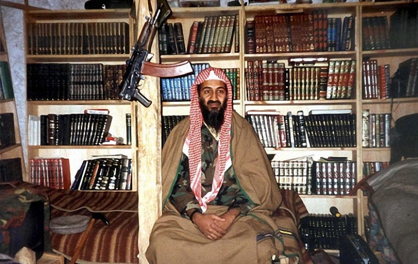 22 imágenes de la vida de Osama bin Laden y su familia