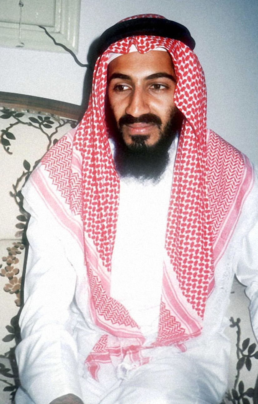 22 imágenes de la vida de Osama bin Laden y su familia