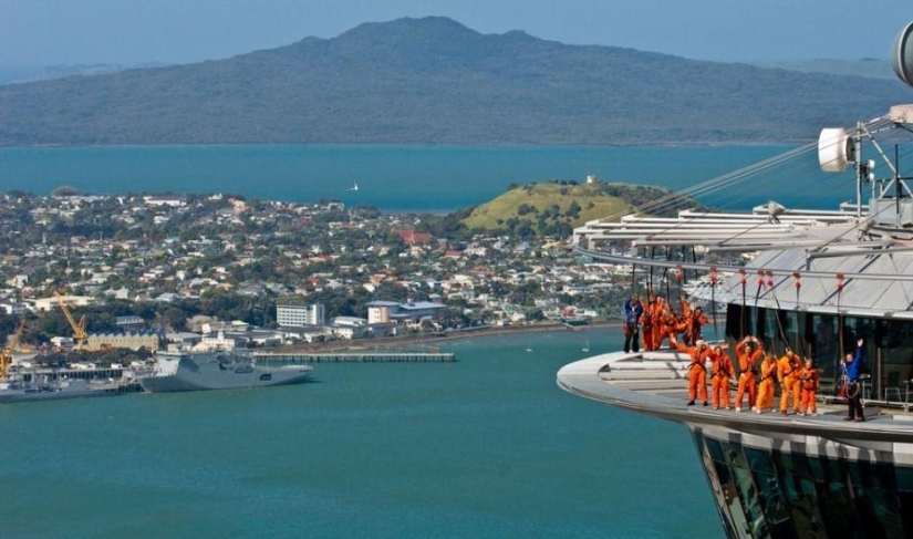 24 vertiginous attractions around the world