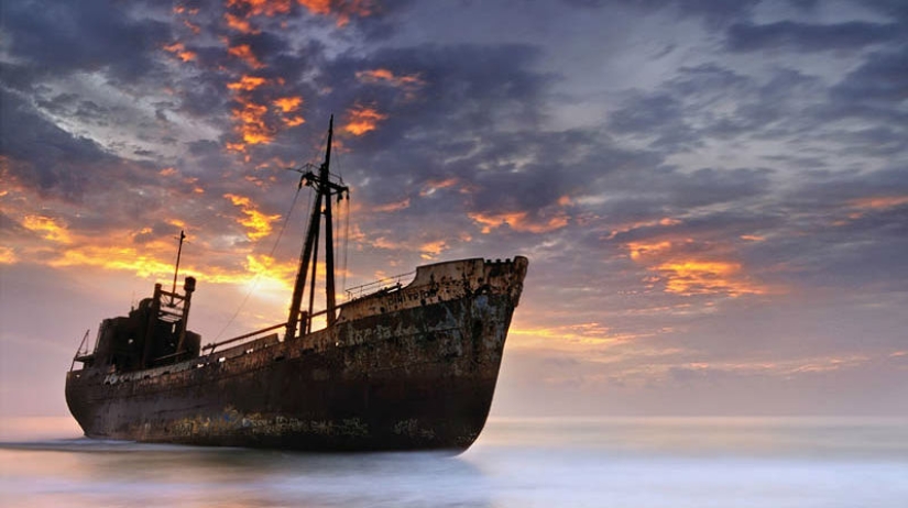 25 barcos abandonados de todo el mundo