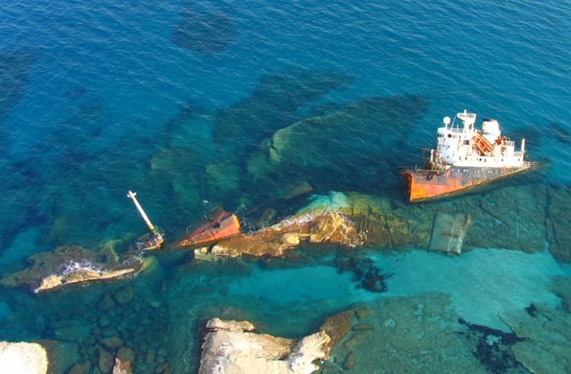 25 barcos abandonados de todo el mundo