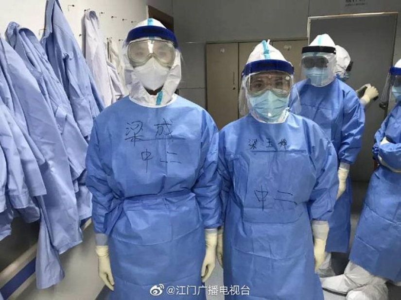25 fotos sobre la vida cotidiana del personal médico en Wuhan infectado con coronavirus