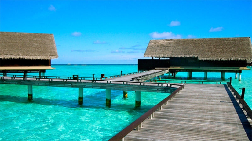 25 most beautiful places where no one will disturb you