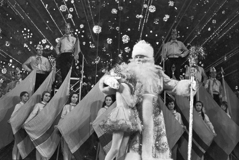 26 fotos con Papá Noel soviético de los años 80