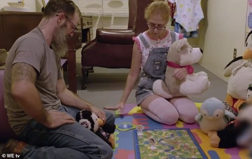 27-year-old fetishist pretends to be a baby, and her husband changes her diapers
