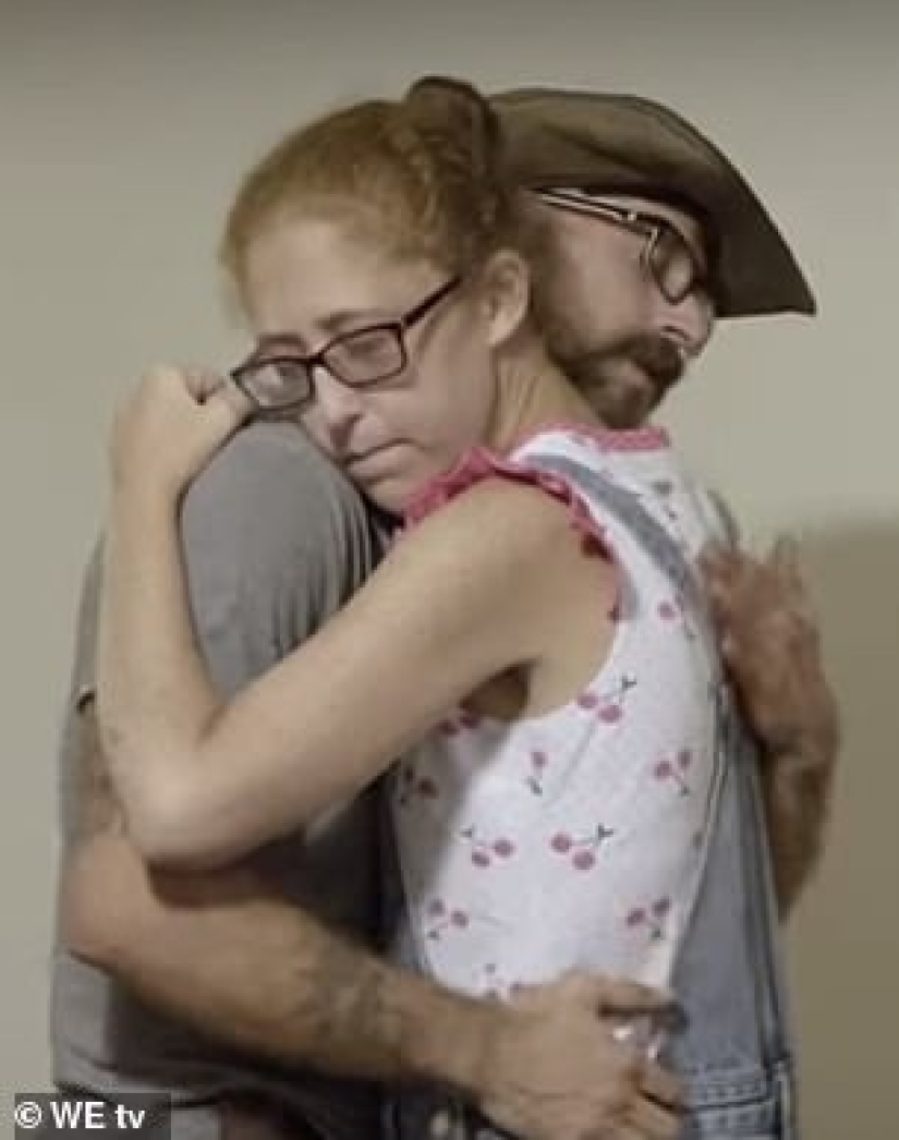 27-year-old fetishist pretends to be a baby, and her husband changes her diapers