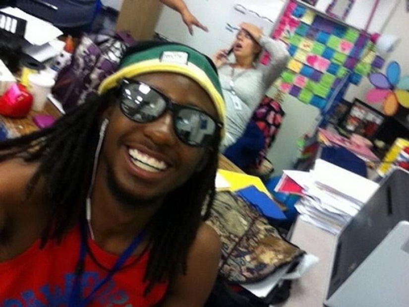 32 worst selfie moments