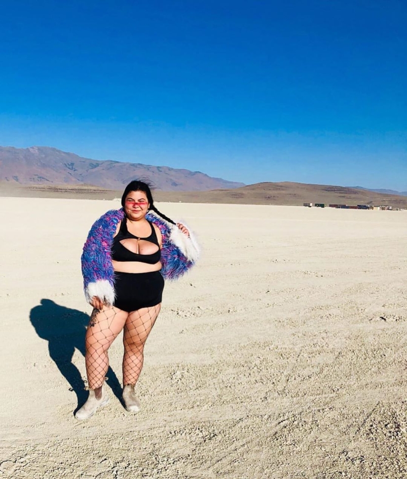 35 fotos de chicas calientes del festival Burning Man igualmente caliente-2019