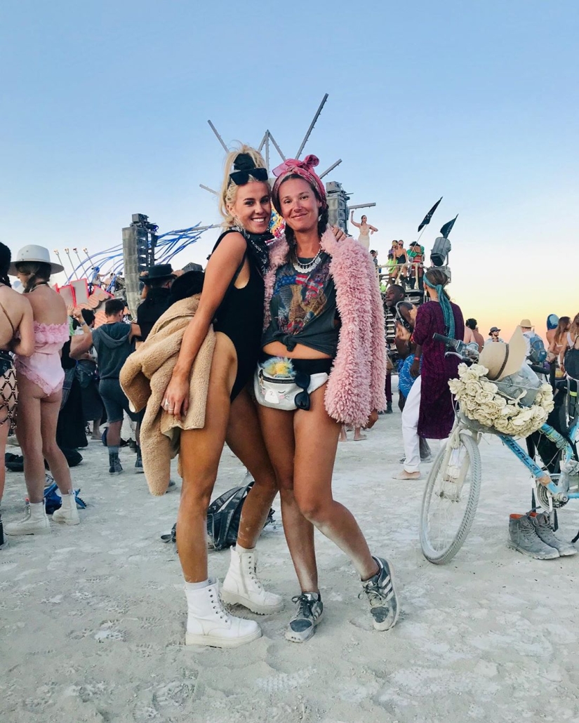 35 fotos de chicas calientes del festival Burning Man igualmente caliente-2019