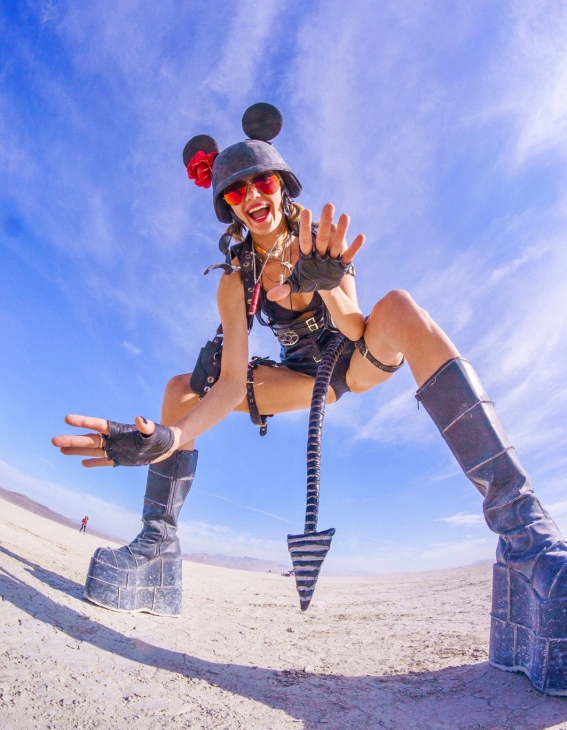 35 fotos de chicas calientes del festival Burning Man igualmente caliente-2019