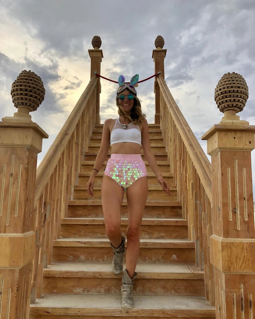 35 fotos de chicas calientes del festival Burning Man igualmente caliente-2019