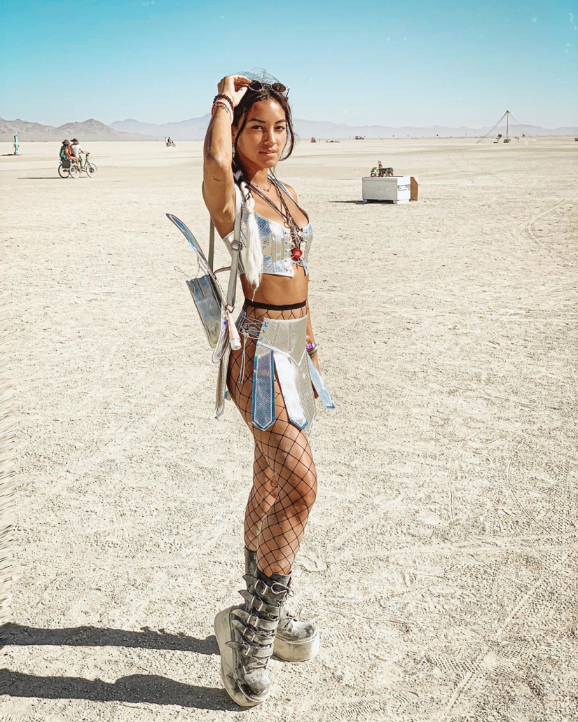 35 fotos de chicas calientes del festival Burning Man igualmente caliente-2019