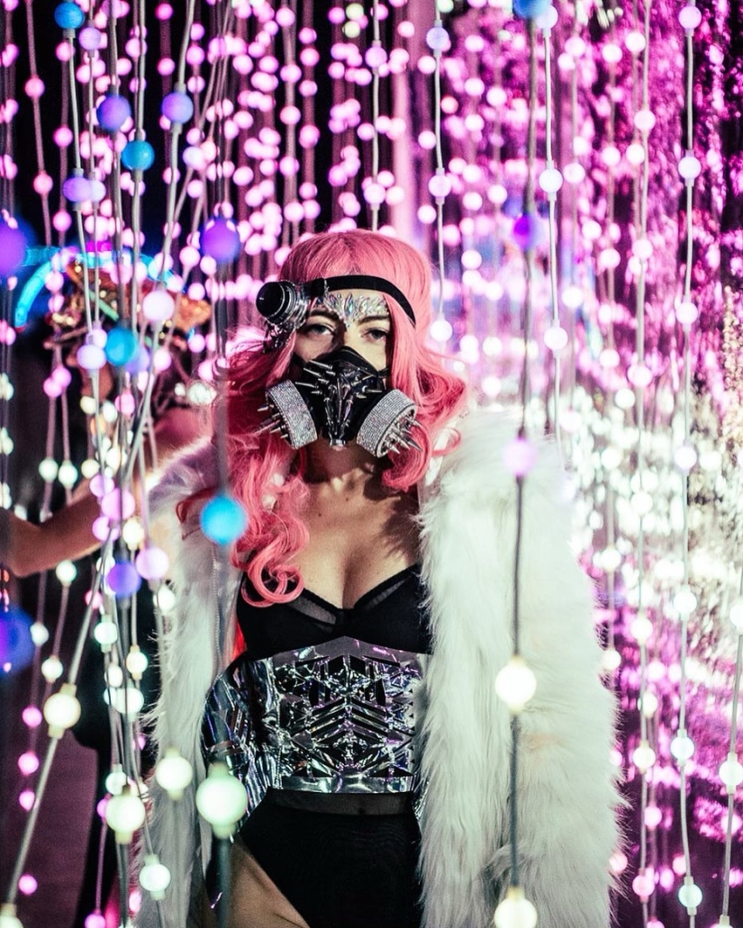 35 fotos de chicas calientes del festival Burning Man igualmente caliente-2019