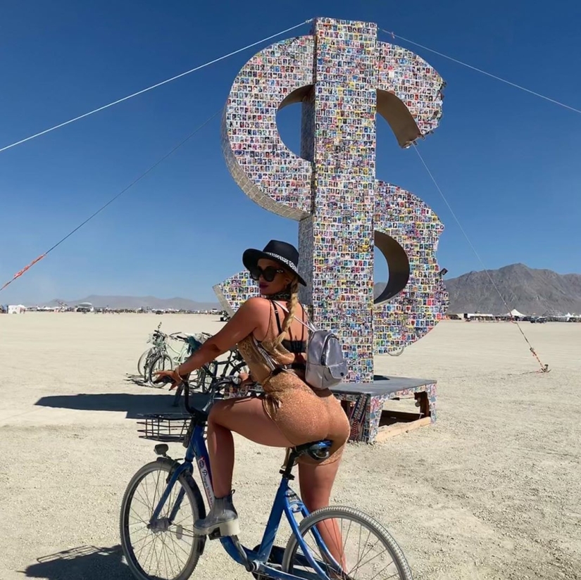 35 fotos de chicas calientes del festival Burning Man igualmente caliente-2019