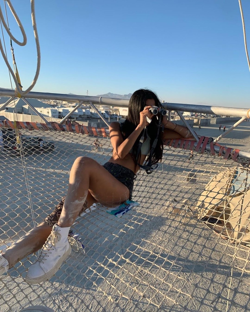 35 fotos de chicas calientes del festival Burning Man igualmente caliente-2019