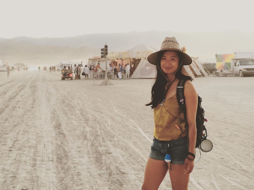 35 fotos de chicas calientes del festival Burning Man igualmente caliente-2019