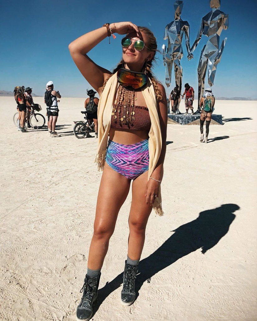 35 fotos de chicas calientes del festival Burning Man igualmente caliente-2019