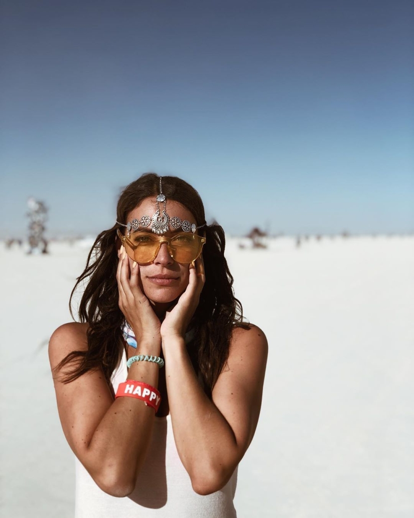 35 fotos de chicas calientes del festival Burning Man igualmente caliente-2019