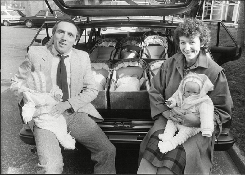 36 años después: cuál fue el destino de las únicas niñas de seis años del mundo