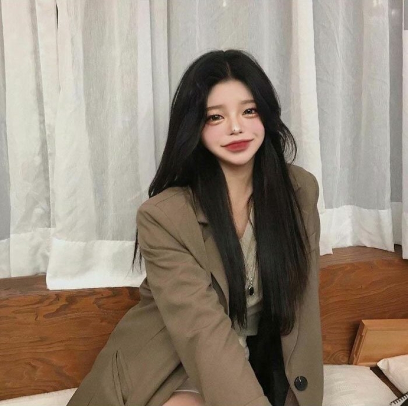 36 instagram freaks who overdid photoshop