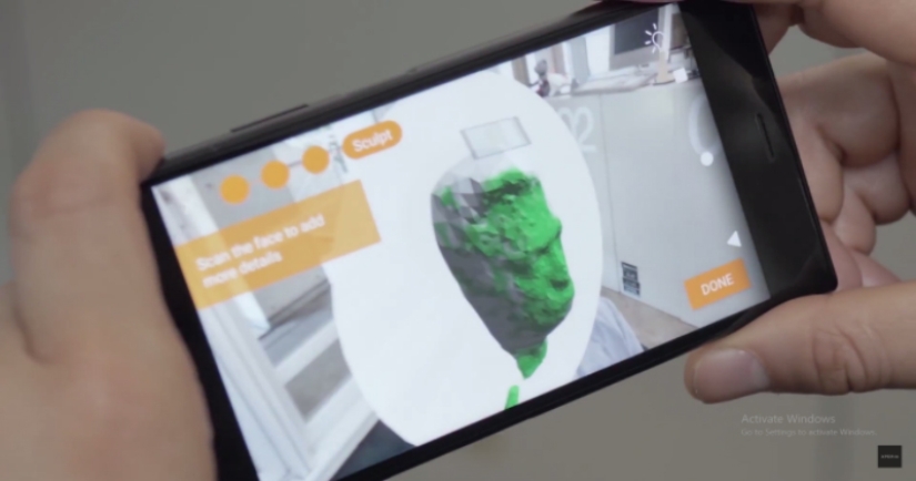 3D technology in your pocket: the first smartphone with which you can take 3D selfies and avatars