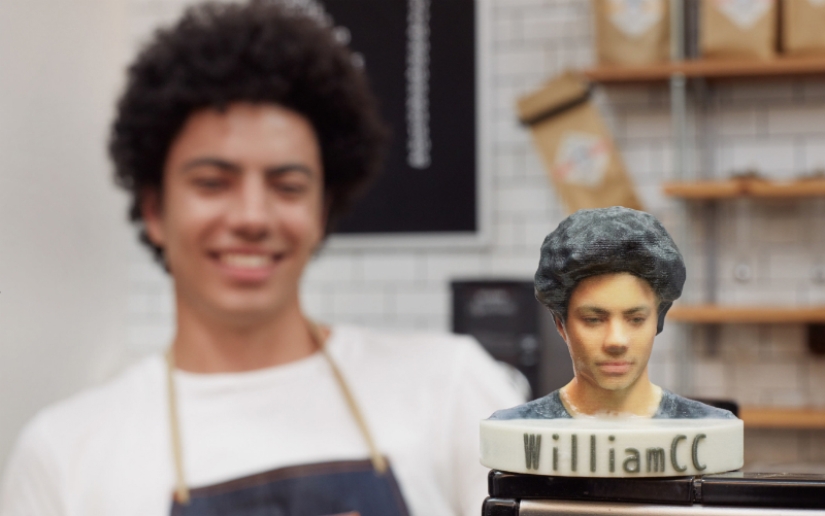 3D technology in your pocket: the first smartphone with which you can take 3D selfies and avatars