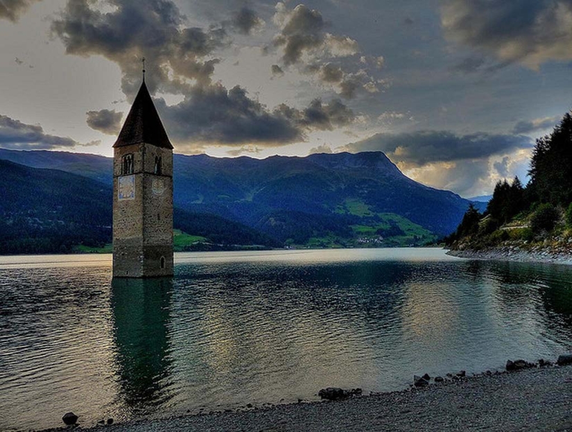 5 most spectacular flooded buildings