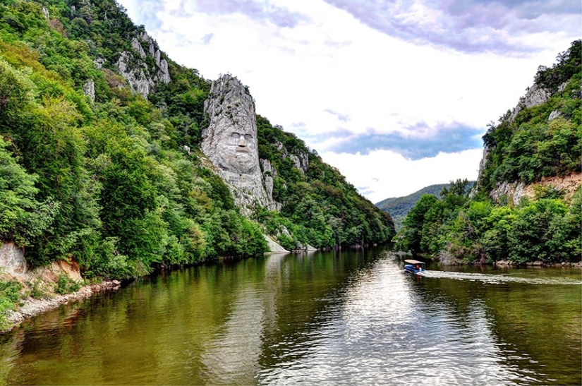 50 reasons to visit Romania 50 reasons to visit Romania