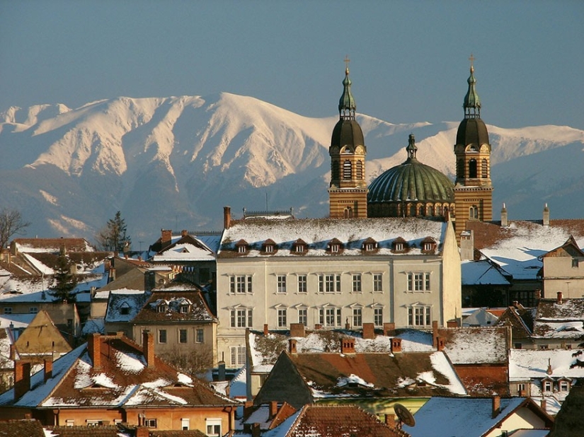 50 reasons to visit Romania 50 reasons to visit Romania