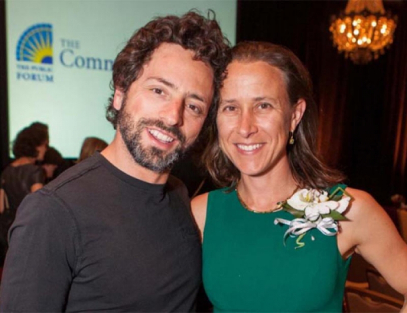 6 Celebrity Wives Who Don't Look Like Celebrity Wives