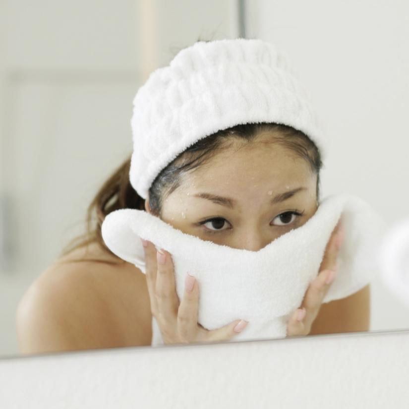 6 tricky habits that can dry out your skin
