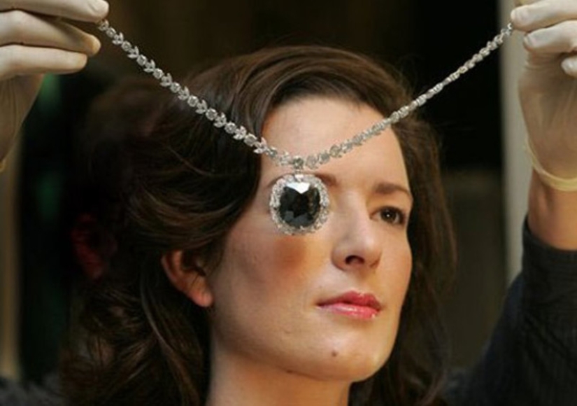 7 cursed jewels that brought misfortune to the owners 7 cursed jewels that brought misfortune to the owners