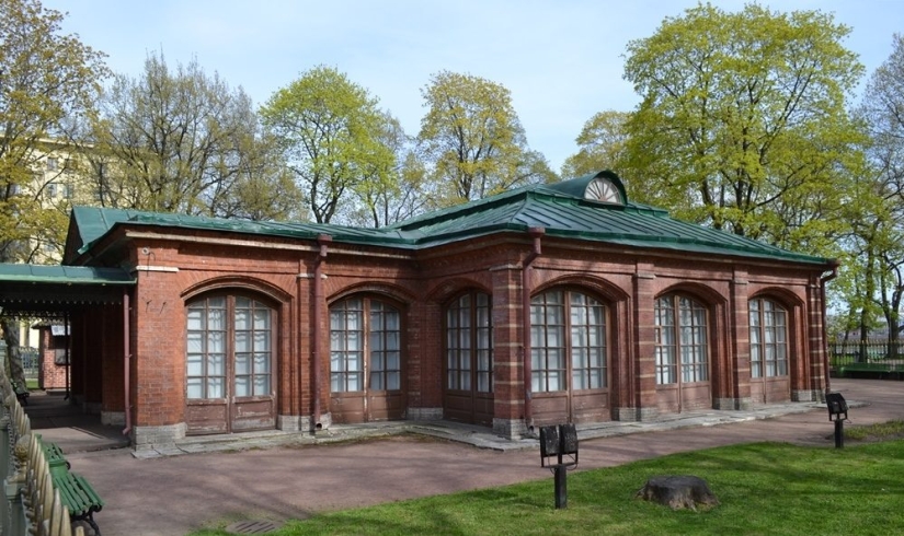 7 MOST beautiful wooden houses and palaces in Russia