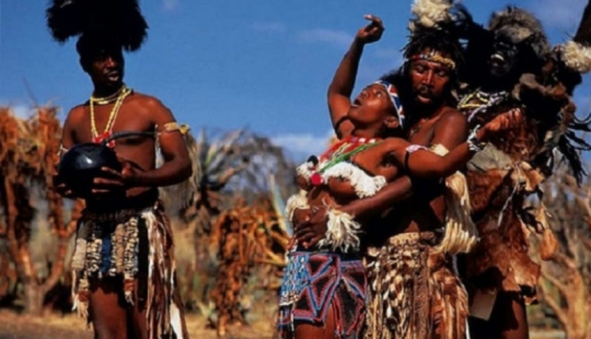 7 wild traditions of the wedding night in the Third world