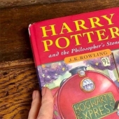 8 90s Predictions About the Future You Can Laugh at Because None of Them Were True