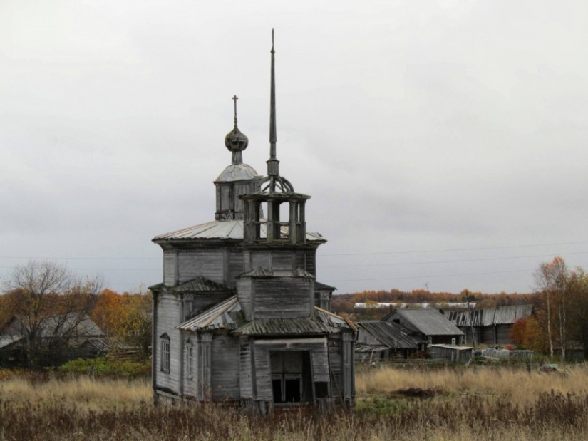 8 Amazing Buildings Deep in Russia
