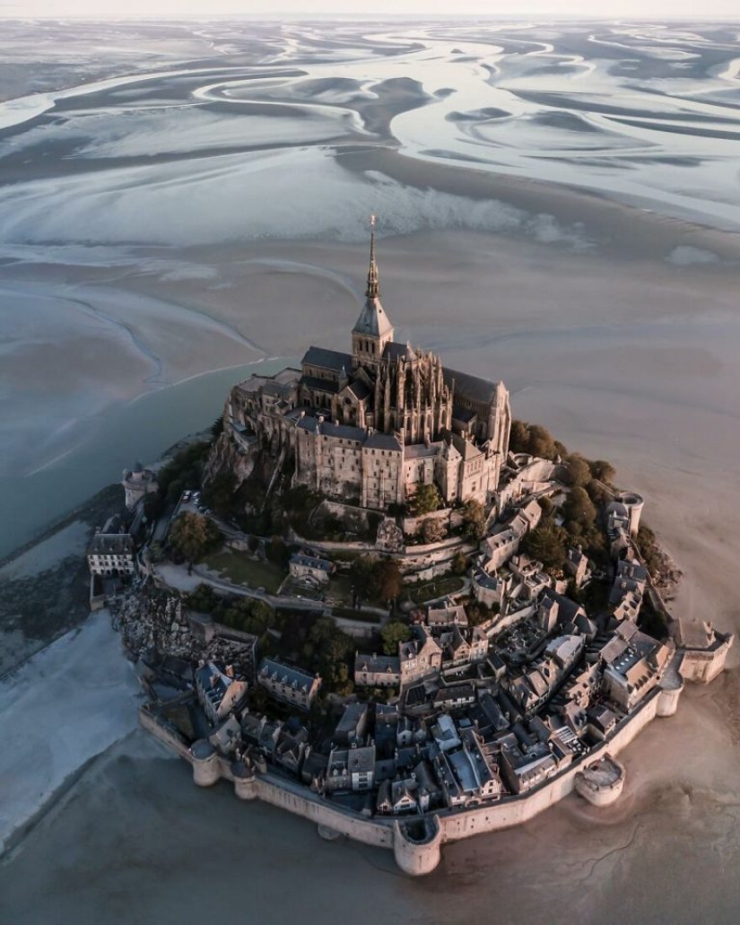 8 Impressive Aerial Photographs by Cedric Oumadi