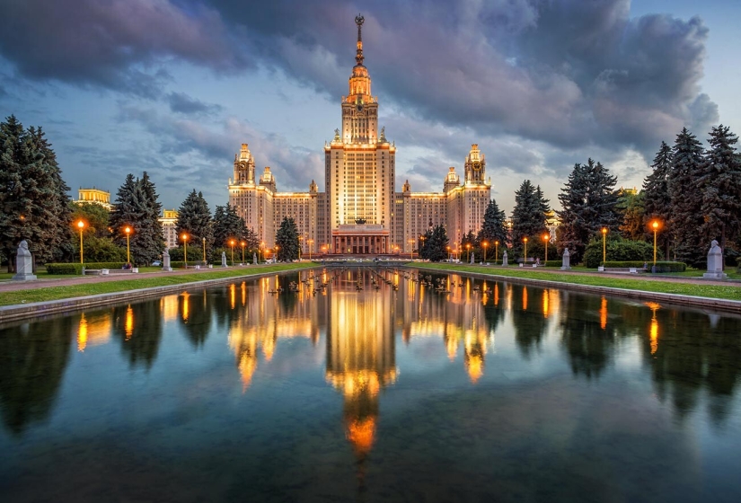 8 most beautiful squares in Moscow 8 most beautiful squares in Moscow