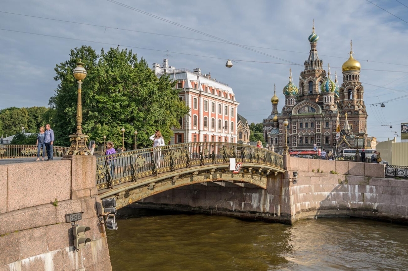 8 puentes más bellos de San Petersburgo