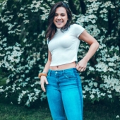 8 things to remember if you're wearing high-waisted pants