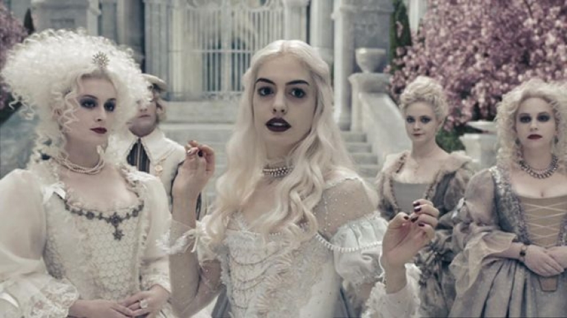 8 Times Movie Costumes Were So Impressive They Won An Oscar