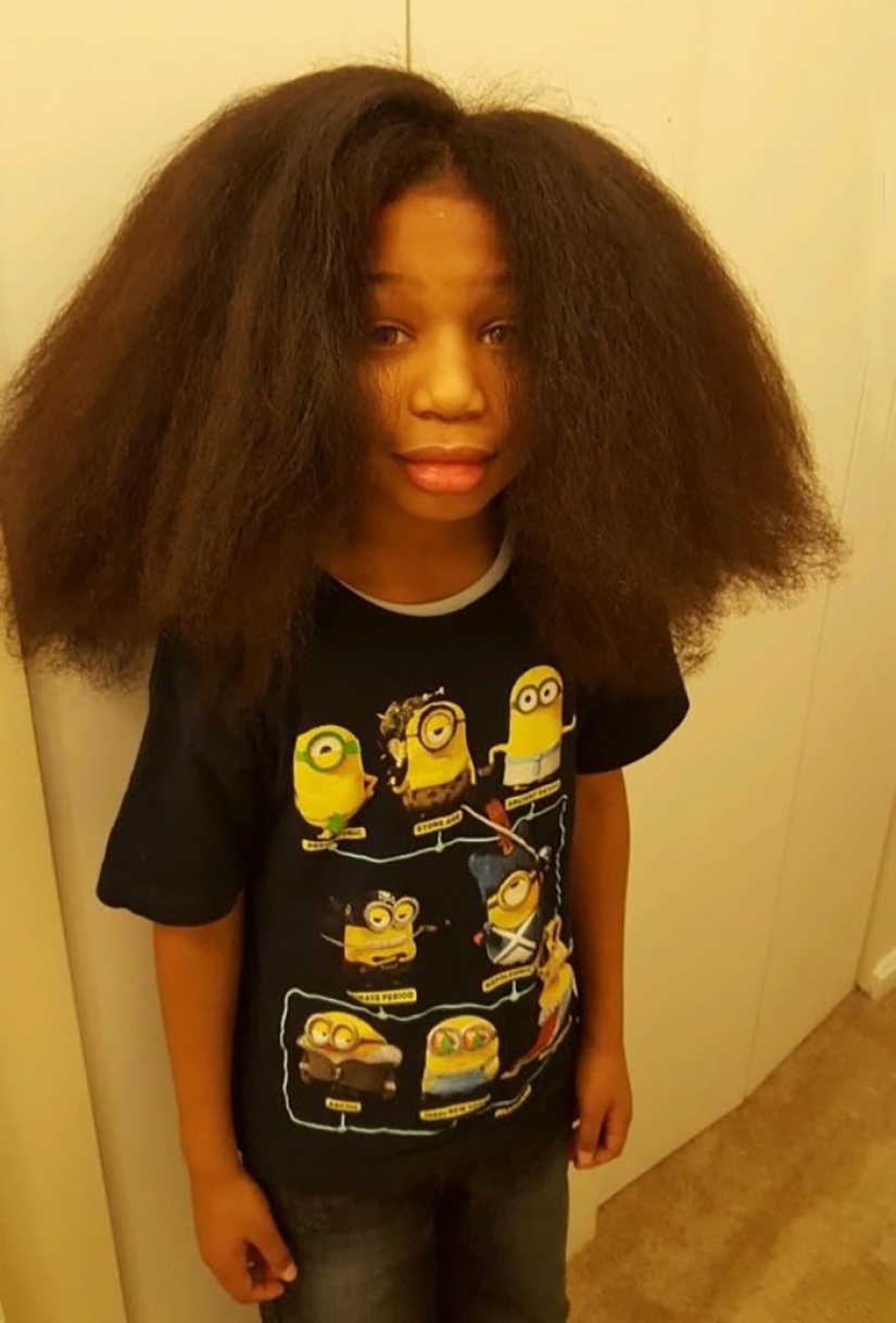 8-year-old boy grew his hair for 2 years to make wigs for children with cancer 8-year-old boy grew his hair for 2 years to make wigs for children with cancer