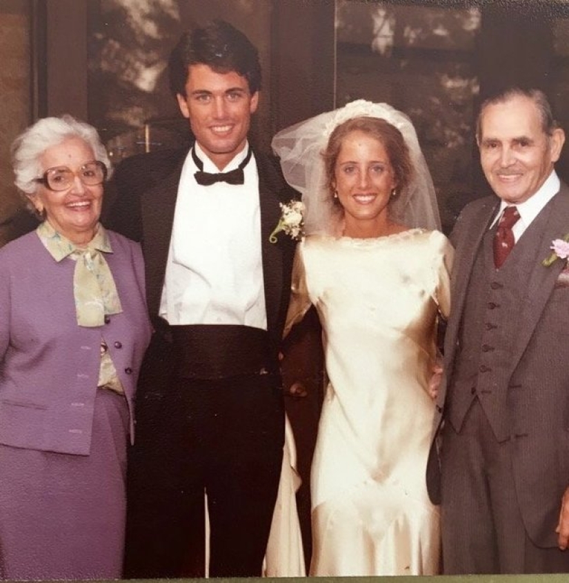 85 años y todavía en forma: 4 generaciones de mujeres de la familia se casan con un vestido
