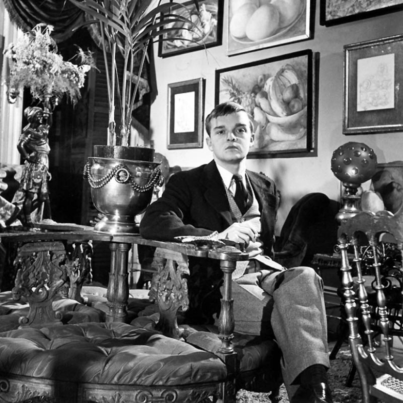 9 American Writers who were Homosexuals