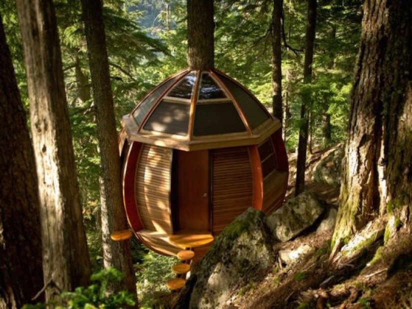 9 Houses Built In Seemingly Impossible Places
