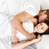 9 things happy couples do before bed